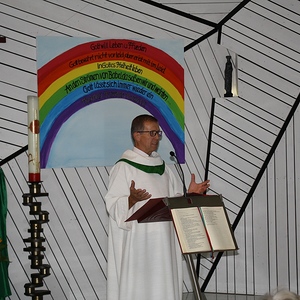 Gottesdienste jeden Samstagabend um 18 h im Treffpunkt