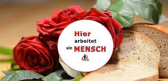 Feiertag 2019_Hier arbeitet ein Mensch