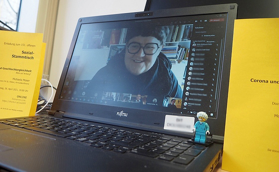 online-Sozialstammtisch mit Michaela Moser am 26. 4. 2021