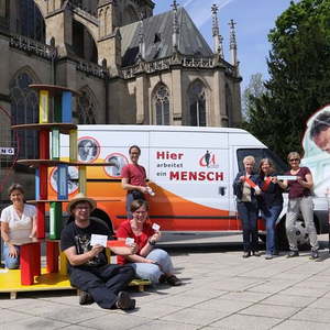 Hier arbeitet ein Mensch